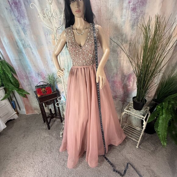 NEW📌 Terani Couture "Spotlight On" Elaborate Beaded Top Blush Prom - Ball Gown - Picture 8 of 16